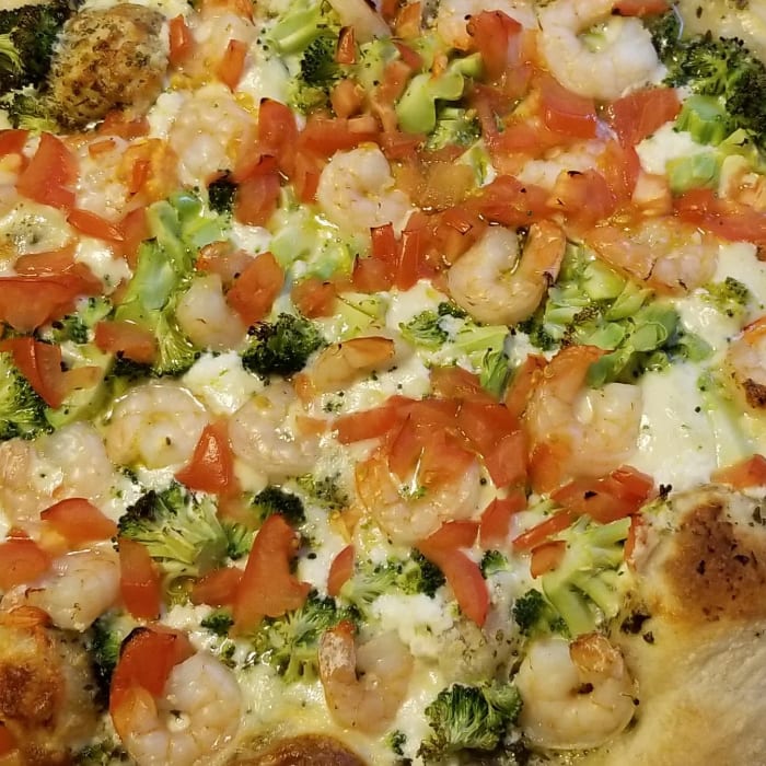 14" Shrimp Primavera Pizza.